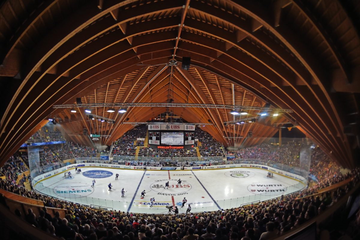 Overview around the Vaillant Arena during the game between Switzerland's HC Lugano and Adler Mannheim at the 89th Spengler Cup ice hockey tournament in Davos, Switzerland, Saturday, December 26, 2015. (EQ Images/Melanie Duchene)